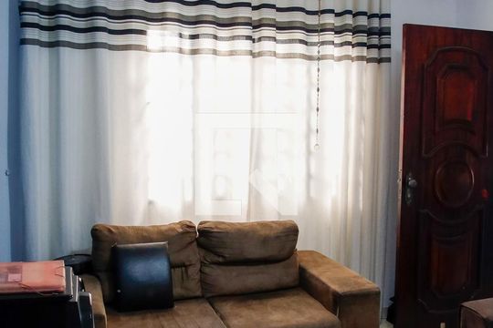 sala de casa à venda com 3 quartos, 125m² em Padroeira, Osasco