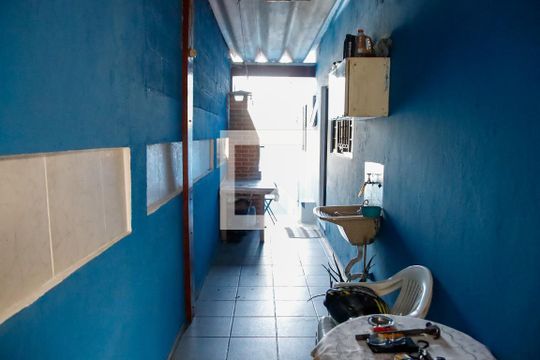 Corredor de casa à venda com 3 quartos, 125m² em Padroeira, Osasco