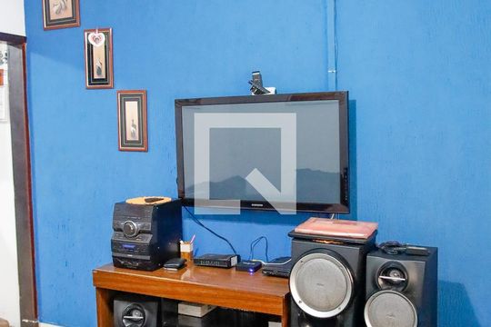 sala de casa à venda com 3 quartos, 125m² em Padroeira, Osasco