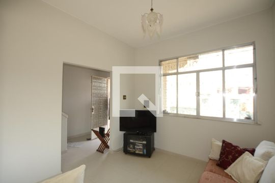 Sala de casa à venda com 3 quartos, 300m² em Vila da Penha, Rio de Janeiro