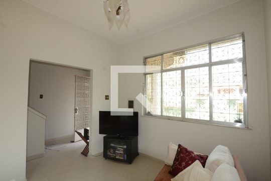 Sala de casa à venda com 3 quartos, 300m² em Vila da Penha, Rio de Janeiro