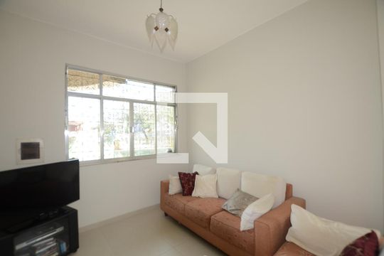 Sala de casa à venda com 3 quartos, 300m² em Vila da Penha, Rio de Janeiro