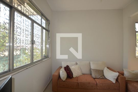 Sala de casa à venda com 3 quartos, 300m² em Vila da Penha, Rio de Janeiro