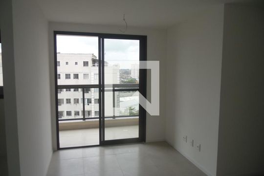 Apartamento para alugar com 2 quartos, 60m² em Saboeiro, Salvador