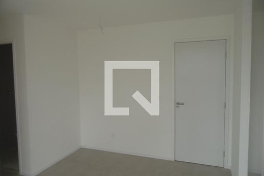 Sala  de apartamento para alugar com 2 quartos, 60m² em Saboeiro, Salvador