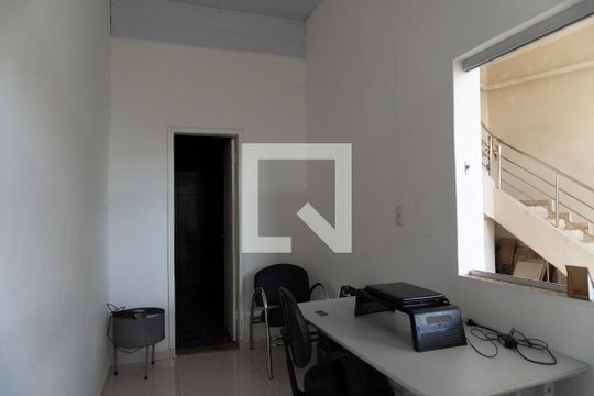Escritório de casa à venda com 4 quartos, 240m² em Tropical, Contagem
