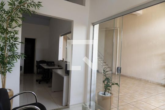 Escritório de casa à venda com 4 quartos, 240m² em Tropical, Contagem