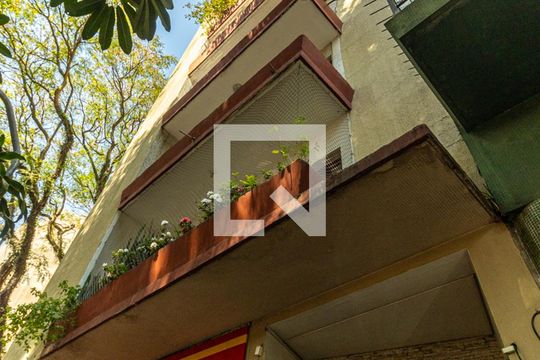 Fachada de apartamento para alugar com 2 quartos, 54m² em Santa Cecilia, São Paulo