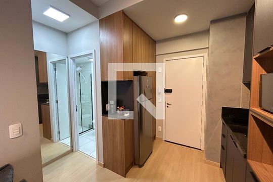 Cozinha de apartamento à venda com 1 quarto, 32m² em Perdizes, São Paulo