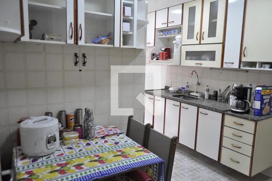 Cozinha de apartamento à venda com 2 quartos, 74m² em Riachuelo, Rio de Janeiro