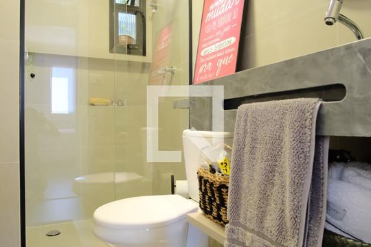 Banheiro Social de apartamento à venda com 3 quartos, 70m² em Chácara Califórnia, São Paulo