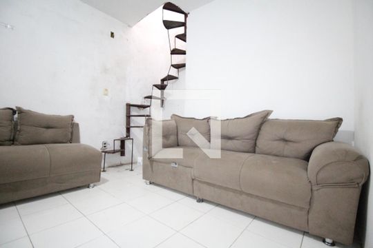 Casa para alugar com 1 quarto, 40m² em Baixa de Quintas, Salvador