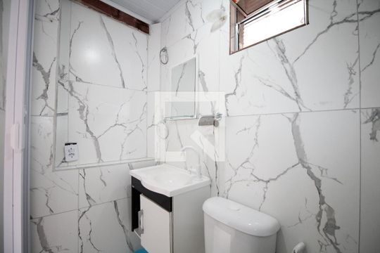 Banheiro de casa para alugar com 1 quarto, 40m² em Baixa de Quintas, Salvador