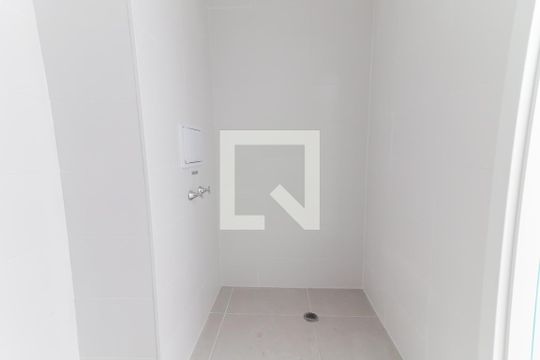 Banheiro de kitnet/studio à venda com 1 quarto, 26m² em Butantã, São Paulo
