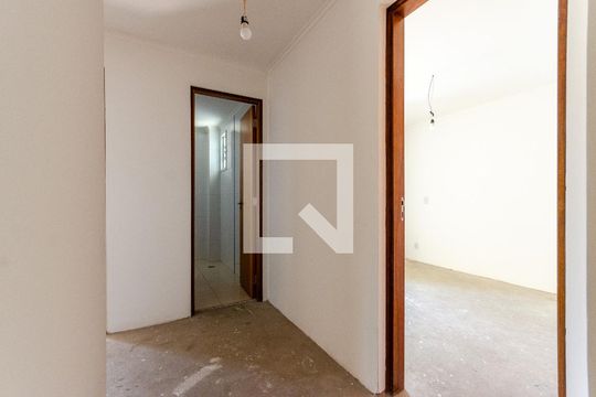 Corredor de casa de condomínio à venda com 3 quartos, 132m² em Vila Pereira Barreto, São Paulo