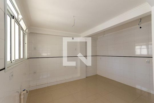 Cozinha de casa de condomínio à venda com 3 quartos, 132m² em Vila Pereira Barreto, São Paulo