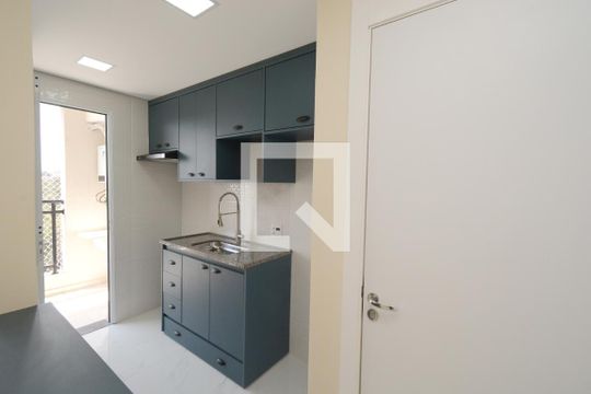 Cozinha de apartamento para alugar com 2 quartos, 41m² em Usina Piratininga, São Paulo