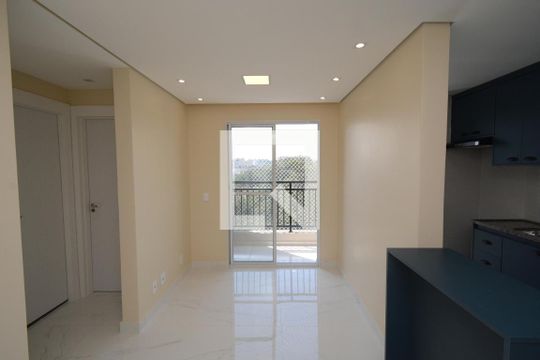 Sala de apartamento para alugar com 2 quartos, 41m² em Usina Piratininga, São Paulo