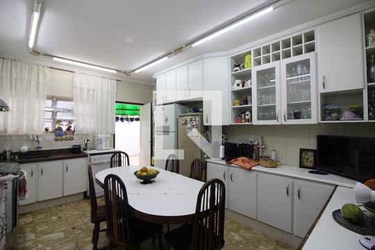 Cozinha de casa à venda com 3 quartos, 202m² em Nova Petrópolis, São Bernardo do Campo