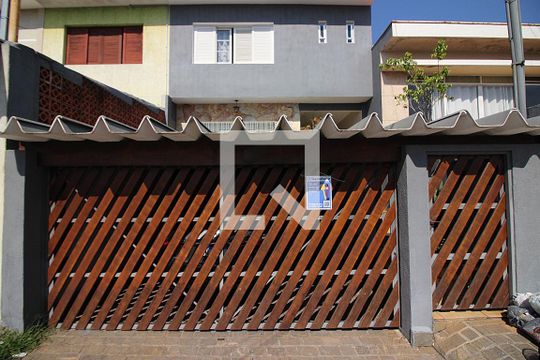 Fachada de casa à venda com 3 quartos, 202m² em Nova Petrópolis, São Bernardo do Campo