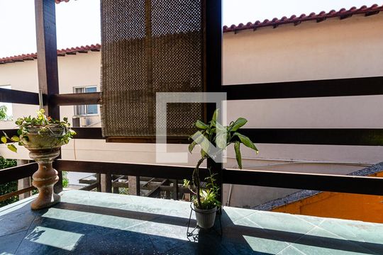 Suite Master de casa à venda com 4 quartos, 450m² em Largo do Barradas, Niterói