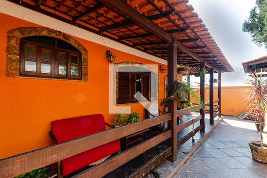 varanda  de casa à venda com 4 quartos, 450m² em Largo do Barradas, Niterói