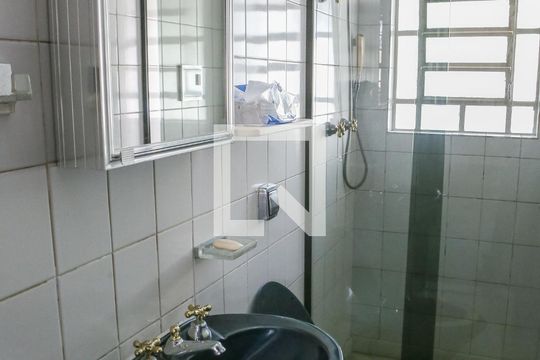 Banheiro Social de casa à venda com 6 quartos, 520m² em Pacaembu, São Paulo