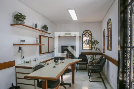 Entrada de casa à venda com 6 quartos, 520m² em Pacaembu, São Paulo