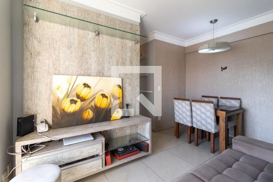 Sala  de apartamento para alugar com 2 quartos, 50m² em Limão, São Paulo