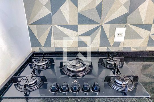 Cozinha de apartamento à venda com 2 quartos, 59m² em Pari, São Paulo