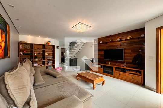 Casa à venda com 3 quartos, 212m² em Parque das Nações, Santo André