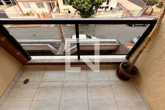 Sacada Suite 3 de casa à venda com 3 quartos, 212m² em Parque das Nações, Santo André