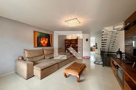 Sala de casa à venda com 3 quartos, 212m² em Parque das Nações, Santo André