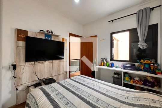 Suite 1 de casa à venda com 3 quartos, 212m² em Parque das Nações, Santo André
