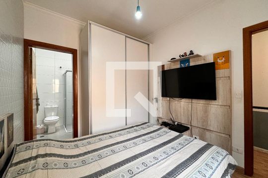 Suite 1 de casa à venda com 3 quartos, 212m² em Parque das Nações, Santo André