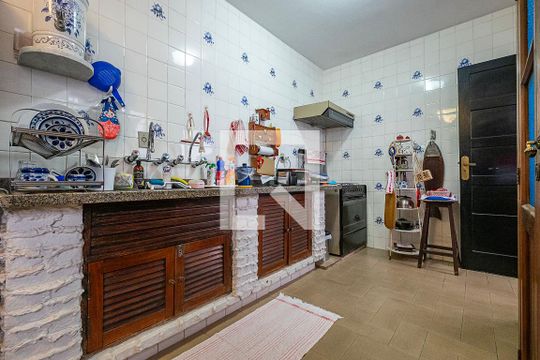 Cozinha de casa para alugar com 3 quartos, 190m² em Pinheiros, São Paulo