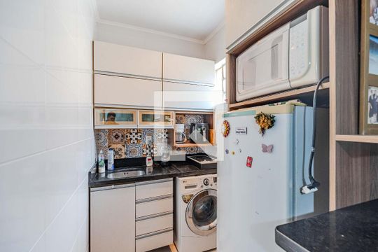 Cozinha e Área de Serviço de kitnet/studio para alugar com 1 quarto, 32m² em Menino Deus, Porto Alegre
