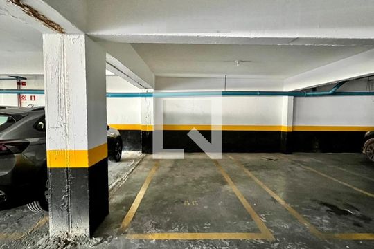 Garagem de apartamento à venda com 3 quartos, 120m² em Buritis, Belo Horizonte