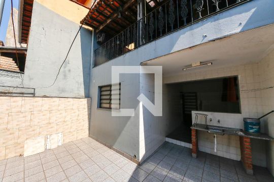 Quintal de casa à venda com 3 quartos, 245m² em Sítio da Figueira, São Paulo