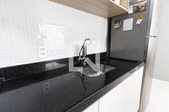 Cozinha de apartamento para alugar com 2 quartos, 36m² em Lapa, São Paulo