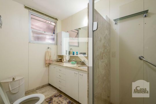 banho de apartamento à venda com 4 quartos, 180m² em Santa Lúcia, Belo Horizonte