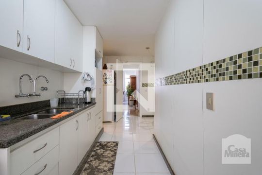 cozinha de apartamento à venda com 4 quartos, 180m² em Santa Lúcia, Belo Horizonte
