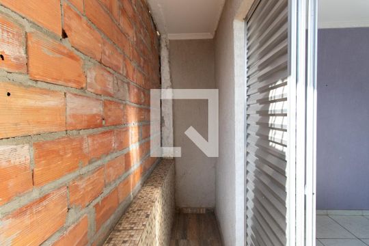 Sacada de casa para alugar com 2 quartos, 125m² em Conjunto Habitacional Jova Rural, São Paulo