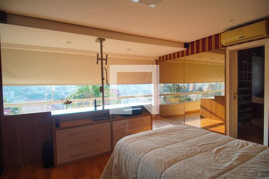 Suíte 1 de casa à venda com 5 quartos, 450m² em Vila Nova, Novo Hamburgo