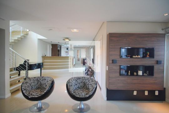 Sala de casa à venda com 5 quartos, 450m² em Vila Nova, Novo Hamburgo