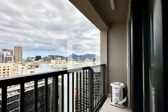 Varanda de kitnet/studio à venda com 1 quarto, 32m² em Centro, Rio de Janeiro