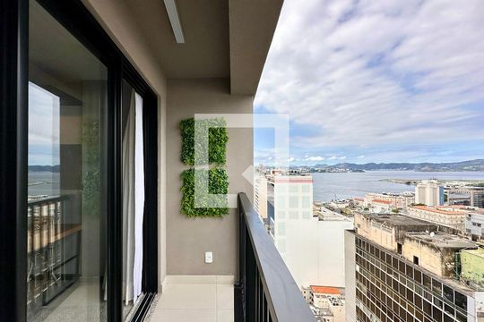 Varanda de kitnet/studio à venda com 1 quarto, 32m² em Centro, Rio de Janeiro