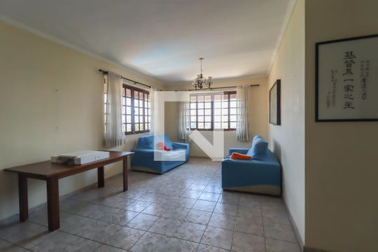 Sala de casa à venda com 4 quartos, 408m² em Vila Cacilda, Jundiaí