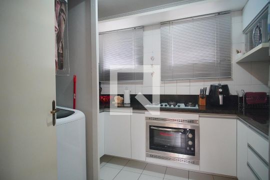 Cozinha de apartamento à venda com 2 quartos, 59m² em Vila Nova, Novo Hamburgo