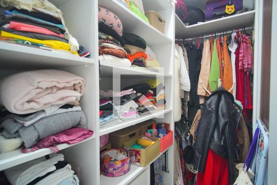 Closet Quarto de apartamento à venda com 2 quartos, 59m² em Vila Nova, Novo Hamburgo